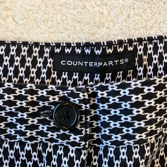 Counterparts Women’s Black & White capri pants with zipper front size 12 - Picture 4 of 8